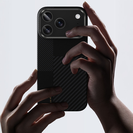 Benks Etui Montage Magnetic Carbon Kevlar Armor Air Metal Frame 600D+1500D do iPhone 17 Pro Max czarne – Lekkie Etui Carbon Kevlarowe z Ochronną Ramką Metalową